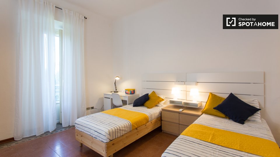 Immagine 2 di Camera condivisa in affitto  in Viale Bligny a Milano