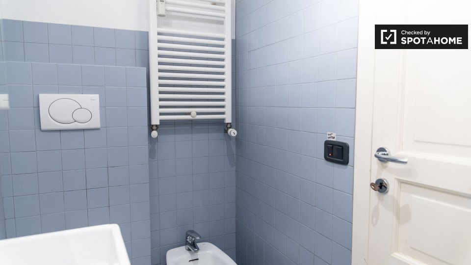 Immagine 12 di Appartamento in affitto  in Via dei Sabelli, 00185 Roma RM, Italy a Roma