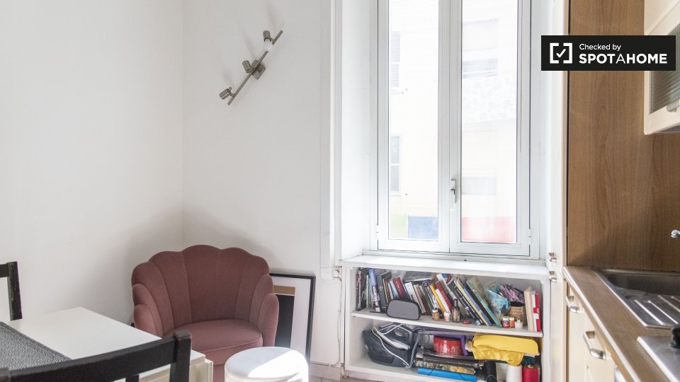 Immagine 9 di Ufficio in affitto  in Via Mastro Giorgio a Roma