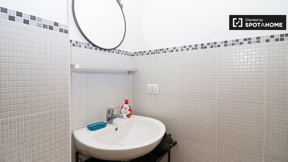 Immagine 8 di Ufficio in affitto  in Via Ravenna a Milano