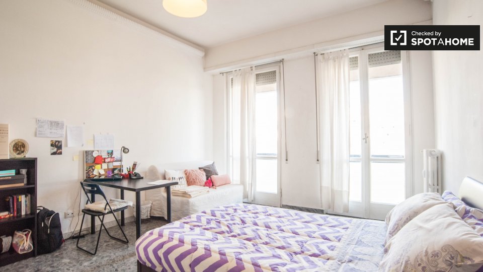 Immagine 19 di Camera condivisa in affitto  in Piazza San Giovanni Bosco a Roma