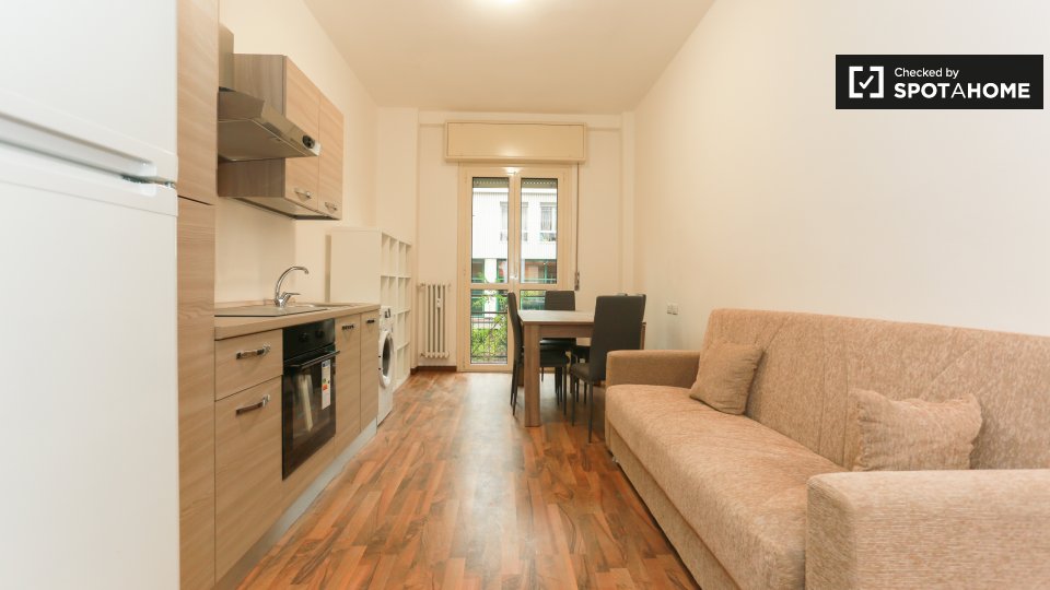 Immagine 10 di Camera condivisa in affitto  in Via Umberto Fogagnolo a Sesto San Giovanni