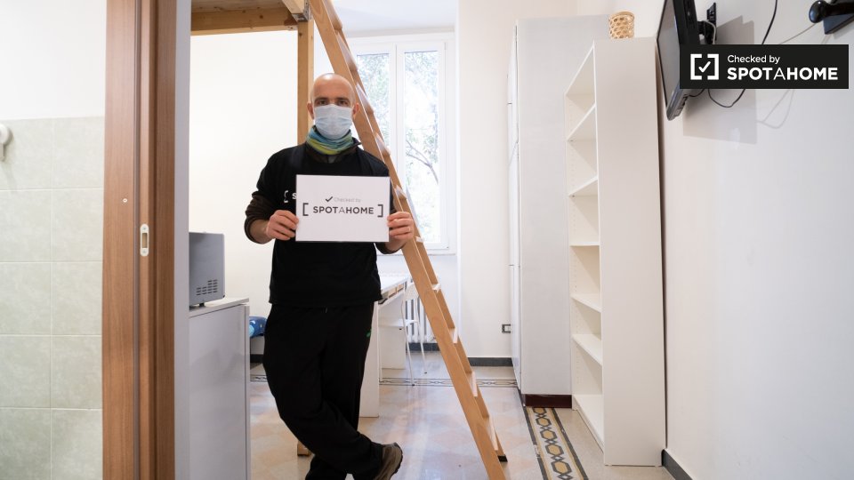 Immagine 10 di Ufficio in affitto  in Via Enrico Tazzoli, 13, 00195 Roma RM, Italy a Roma