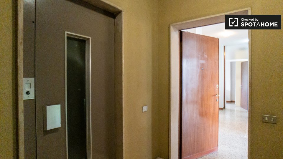 Immagine 18 di Camera condivisa in affitto  in Via Lucca, 20152 Milano MI, Italy a Milano