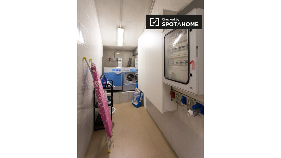 Immagine 18 di Ufficio in affitto  in Via Goffredo Sigieri, 20135 Milano MI, Italy a Milano