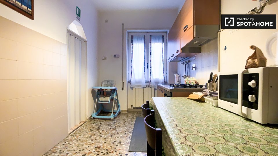 Immagine 11 di Appartamento in affitto  in Via Stefano de Stefani a Roma