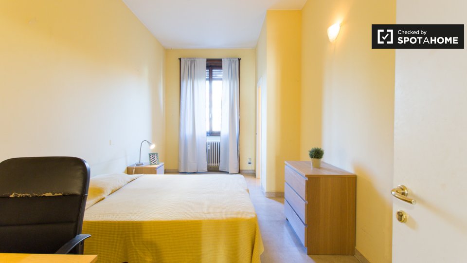 Immagine 3 di Camera condivisa in affitto  in Largo Isabella d'Aragona a Milano