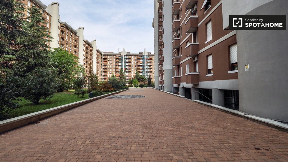 Immagine 7 di Camera condivisa in affitto  in Via Sapri a Milano