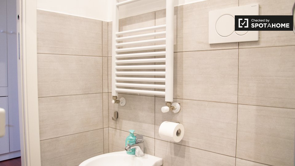 Immagine 14 di Appartamento in affitto  in Via Monte Popera a Milano