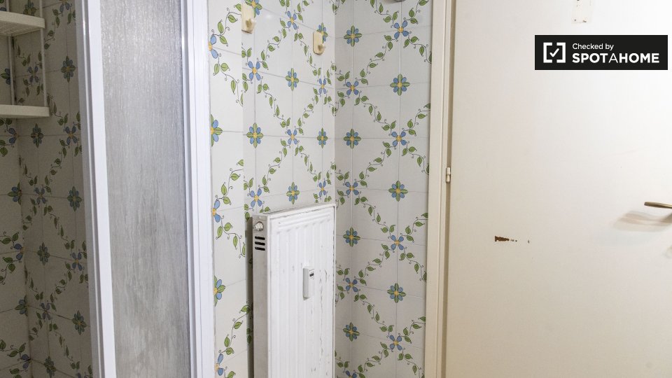 Immagine 5 di Appartamento in affitto  in Via Pieve di Cadore a Roma