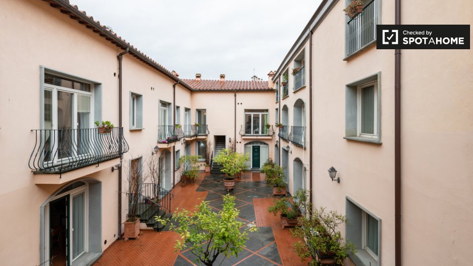 Immagine 14 di Appartamento in affitto  in Via Ghibellina a Firenze