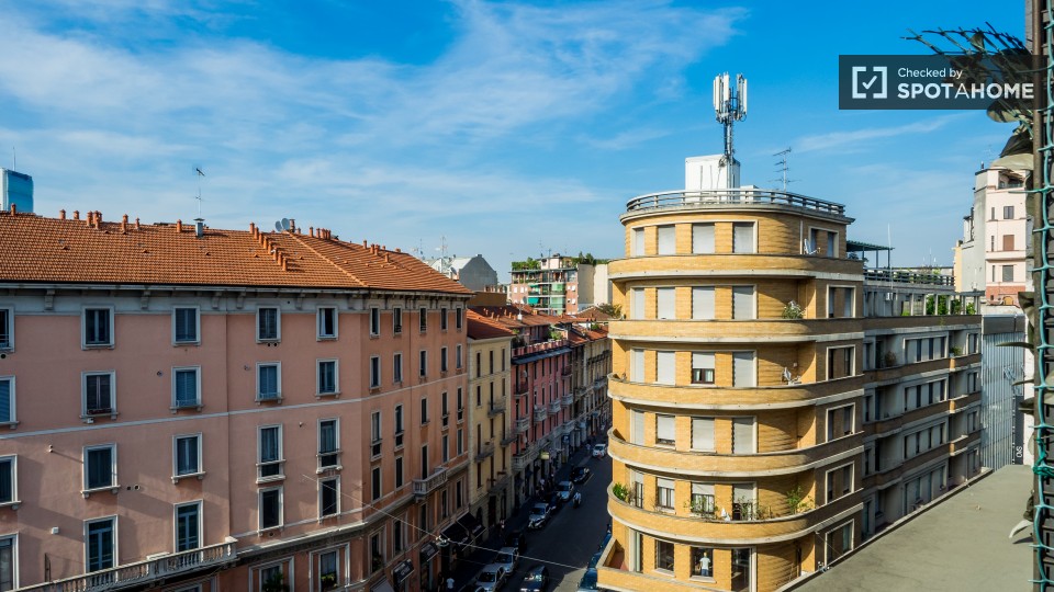 Immagine 13 di Ufficio in affitto  in Via Cuneo a Milano