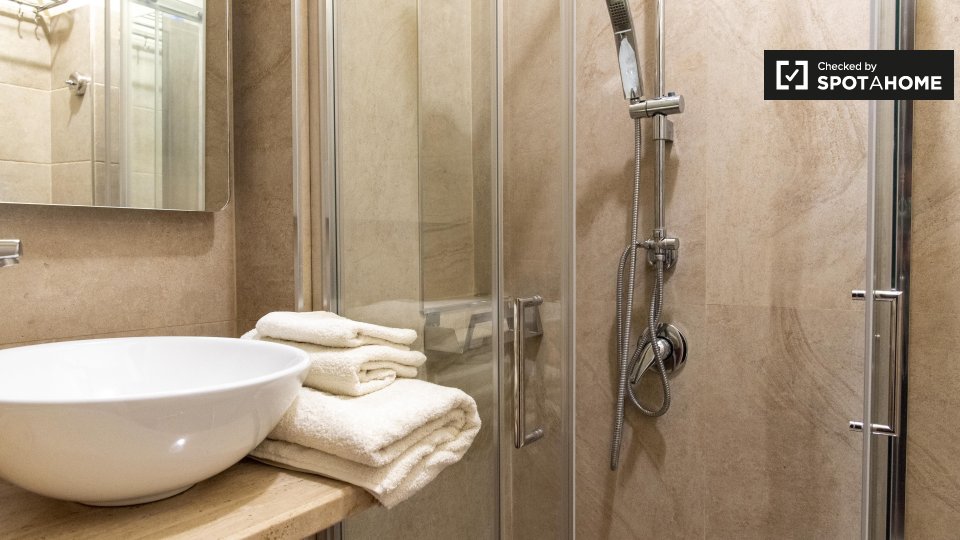 Immagine 4 di Ufficio in affitto  in Via Angelo Secchi a Roma