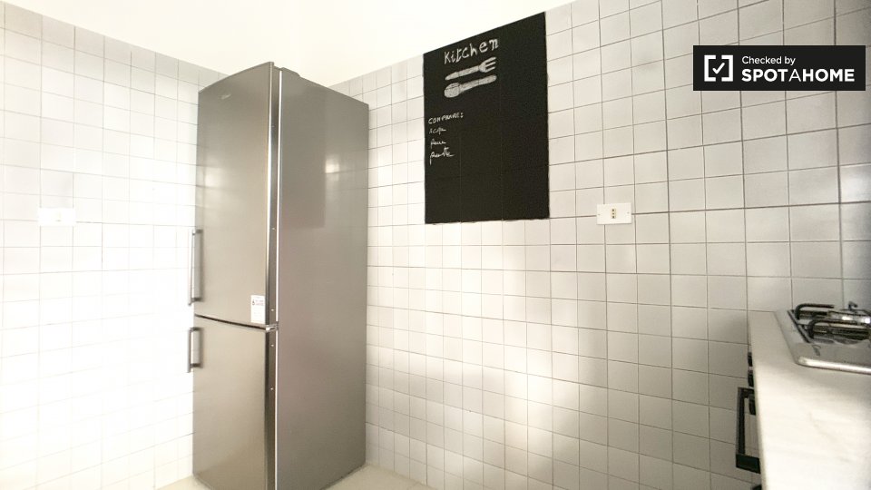 Immagine 8 di Appartamento in affitto  in Viale dei Quattro Venti, 00152 Roma RM, Italy a Roma