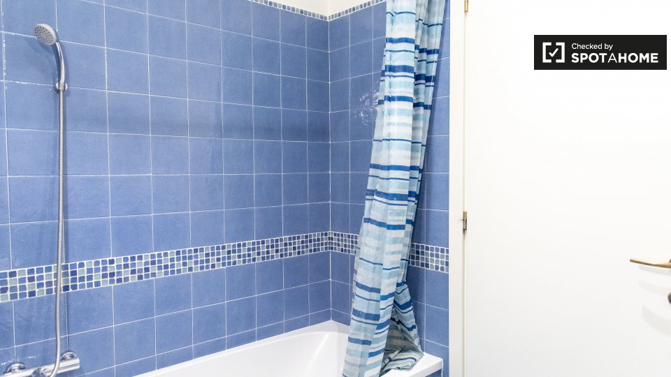 Immagine 3 di Appartamento in affitto  in Via Druso a Roma