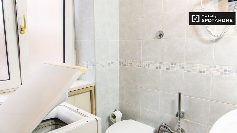 Immagine 8 di Ufficio in affitto  in Via Capitan Bavastro, 00154 Roma RM, Italy a Roma