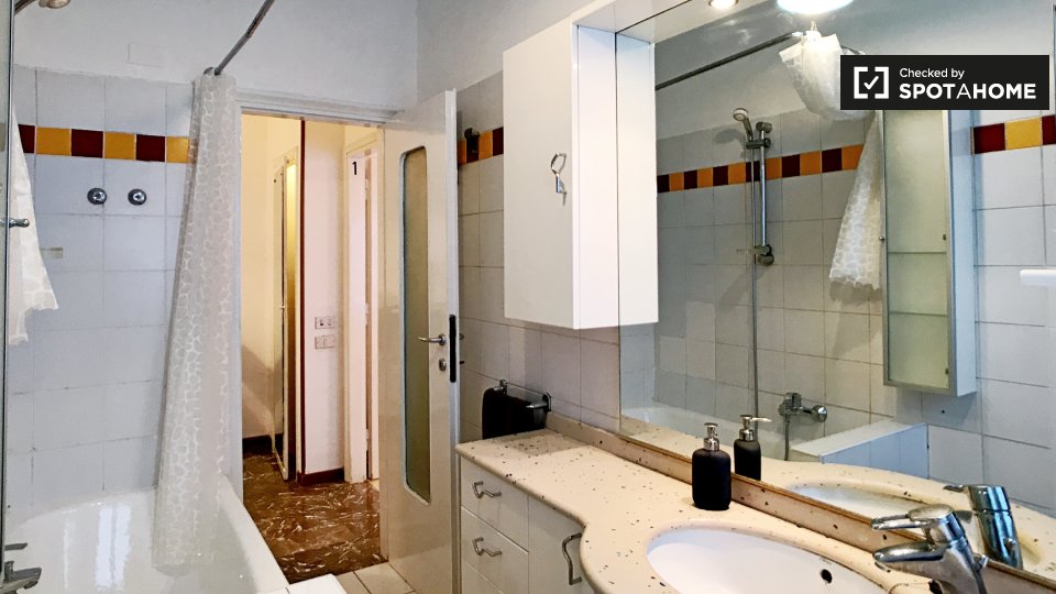 Immagine 12 di Camera condivisa in affitto  in Via Mamiani Terenzio a Milano