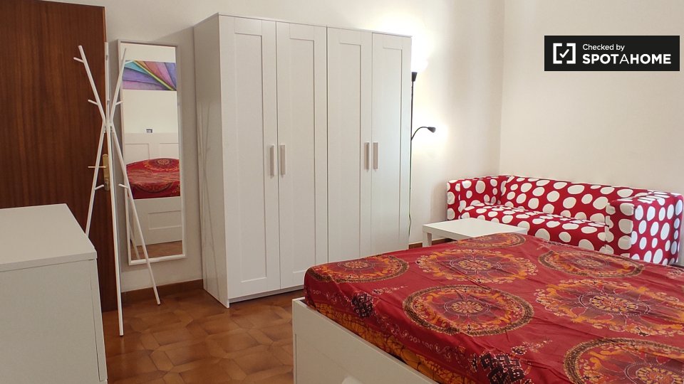 Immagine 3 di Camera condivisa in affitto  in Via Antonio Scialoja a Firenze