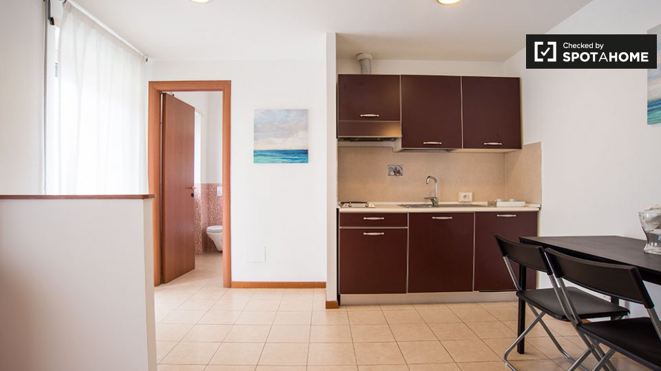 Immagine 4 di Ufficio in affitto  in Viale della Venezia Giulia a Roma