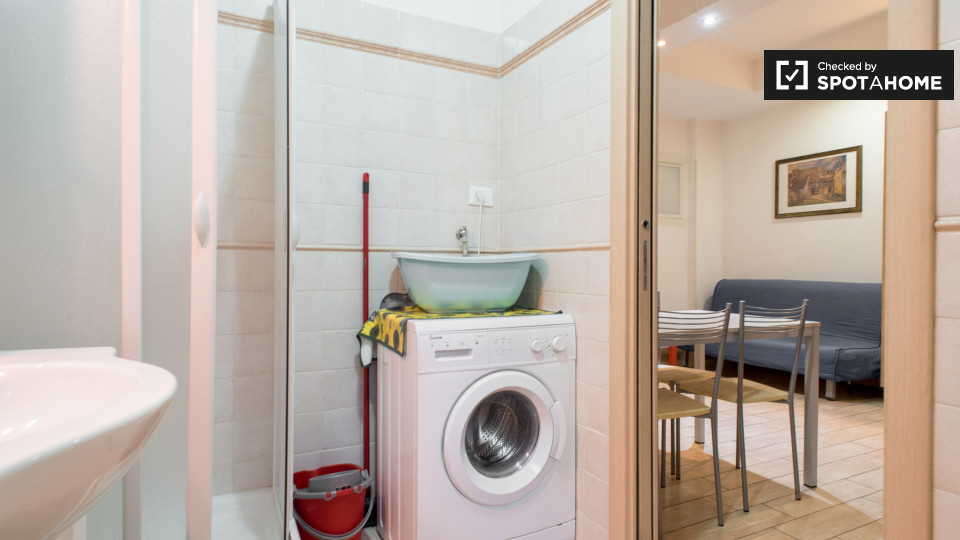 Immagine 13 di Ufficio in affitto  in Via Filippo Bernardini a Roma