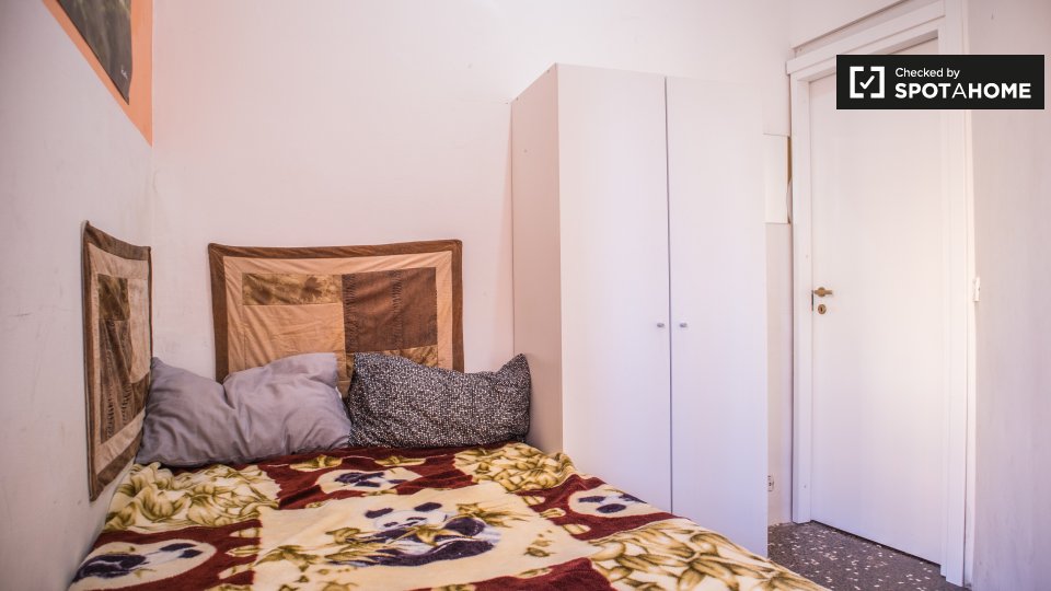 Immagine 19 di Camera condivisa in affitto  in Via Alessandro Cialdi, 00154 Roma RM, Italy a Roma