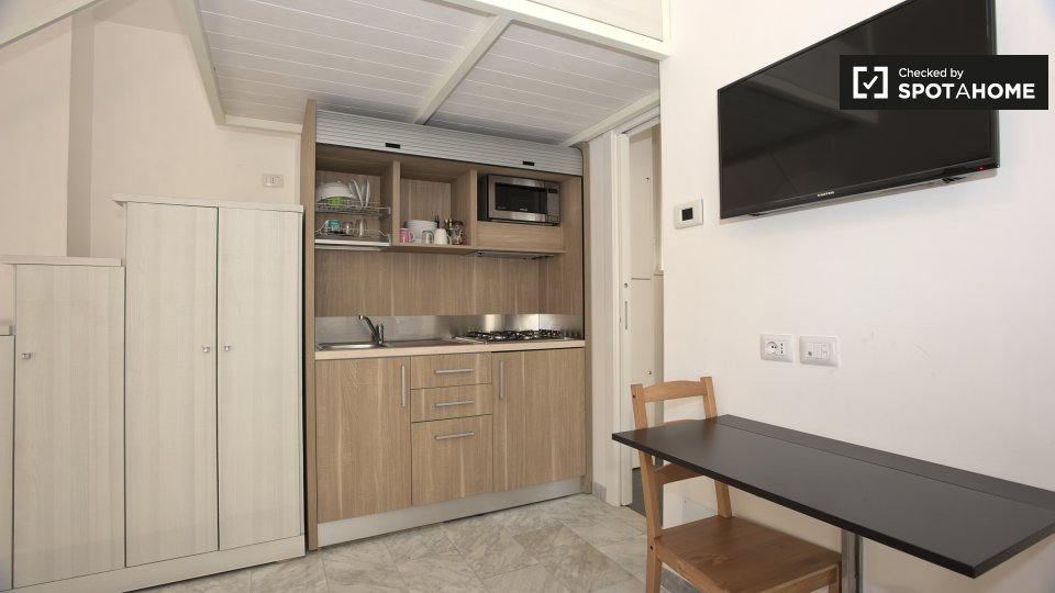 Immagine 7 di Appartamento in affitto  in Via Alessandria a Roma