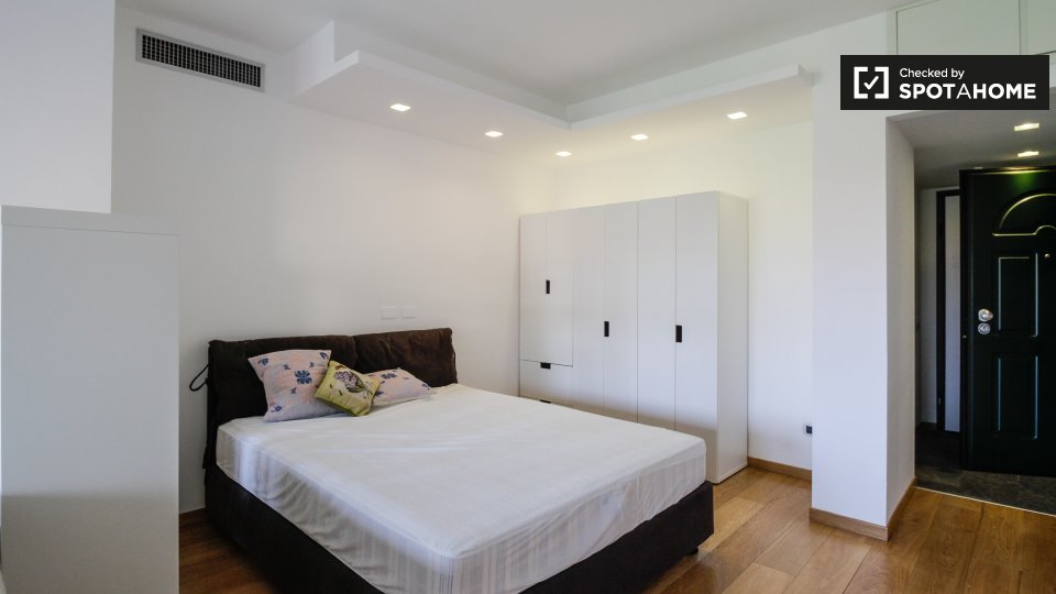 Immagine 7 di Ufficio in affitto  in Alzaia Naviglio Pavese, 20143 Milano MI, Italy a Milano