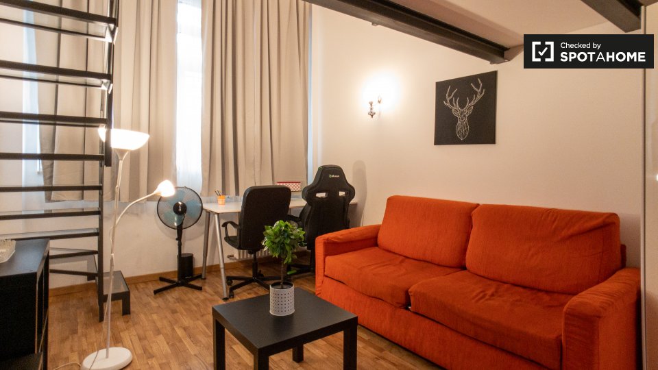 Immagine 7 di Ufficio in affitto  in Via Arena, 20123 Milano MI, Italy a Milano