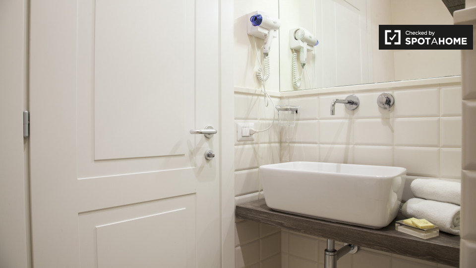 Immagine 15 di Appartamento in affitto  in Piazza Pio XI a Roma