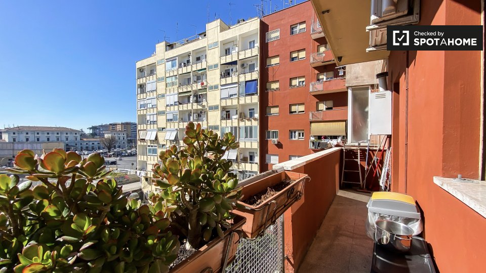 Immagine 7 di Appartamento in affitto  in Via Filippo Chiappini a Roma