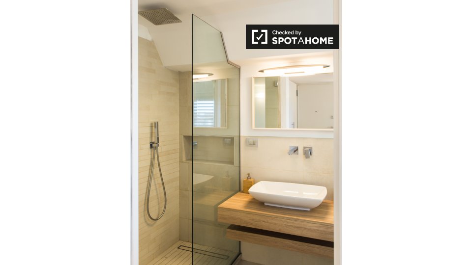 Immagine 10 di Ufficio in affitto  in Viale S. Gimignano, 20146 Milano MI, Italy a Milano