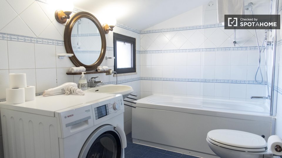 Immagine 12 di Ufficio in affitto  in Piazza di S. Egidio a Roma