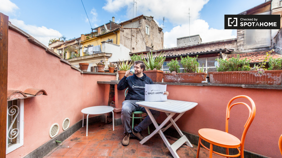 Immagine 9 di Ufficio in affitto  in Arco della Chiesa Nuova a Roma