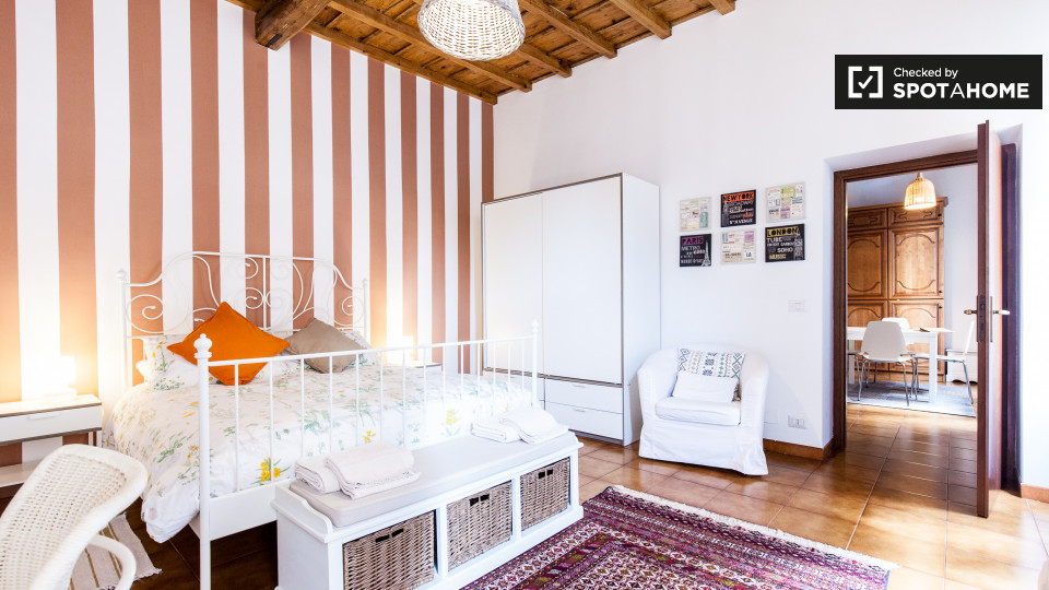 Immagine 5 di Appartamento in affitto  in Via Luciano Manara a Roma