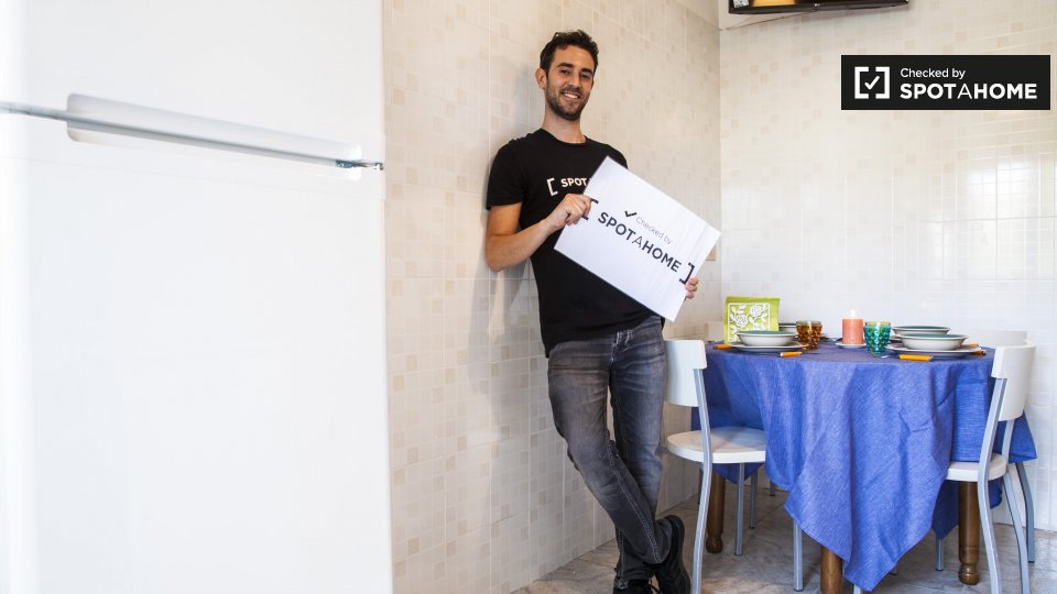 Immagine 8 di Camera condivisa in affitto  in Via Angelo Emo, 00136 Roma RM, Italy a Roma