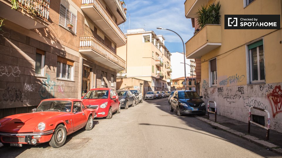 Immagine 13 di Camera condivisa in affitto  in Via Alessandro Cialdi, 00154 Roma RM, Italy a Roma