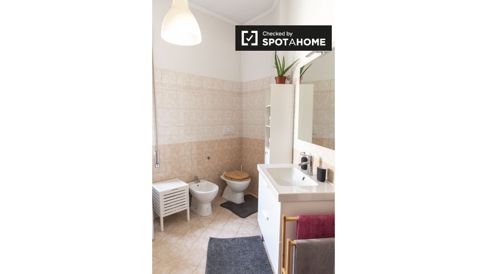 Immagine 17 di Appartamento in affitto  in Via Monte Bianco, 00141 Roma RM, Italy a Roma