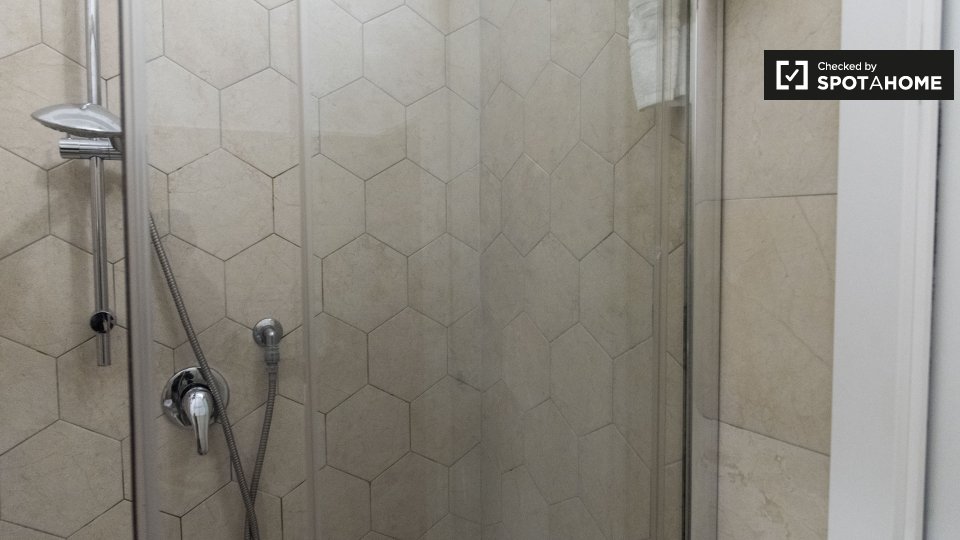 Immagine 7 di Ufficio in affitto  in Via Giuseppe Luigi Passalacqua a Roma