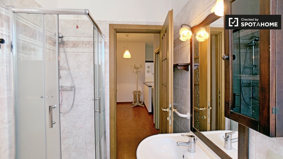 Immagine 16 di Appartamento in affitto  in Via Privata Paolo Rotta, 20162 Milano MI, Italy a Milano