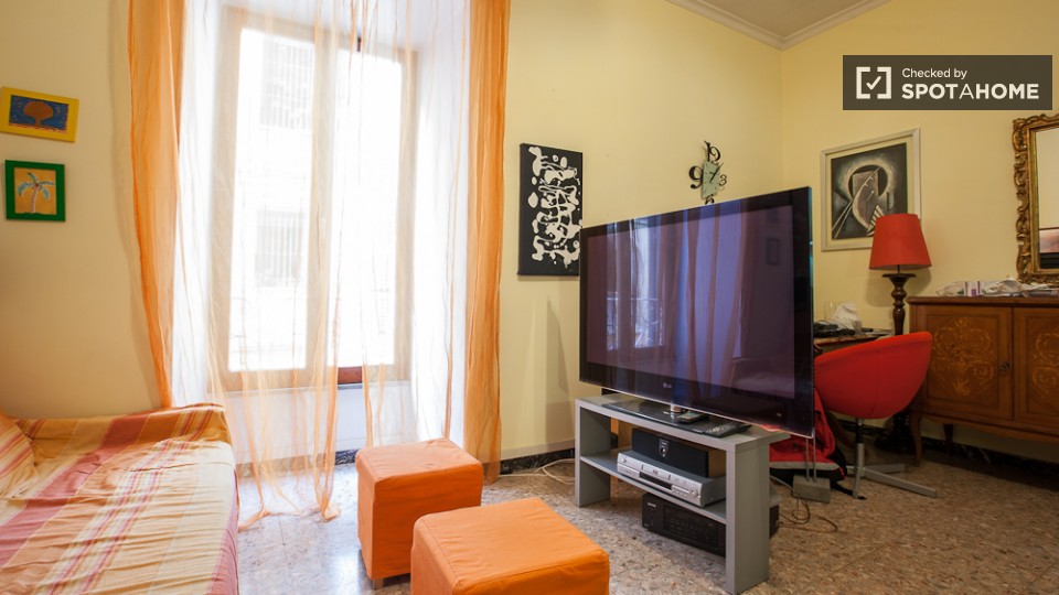 Immagine 4 di Camera condivisa in affitto  in Via Mecenate a Roma