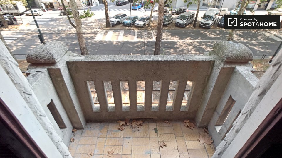 Immagine 2 di Appartamento in affitto  in Viale Certosa, 20151 Milano MI, Italy a Milano