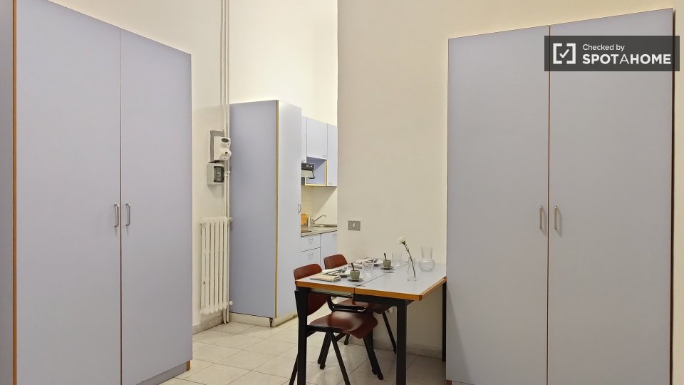 Immagine 8 di Appartamento in affitto  in Via degli Etruschi a Milano