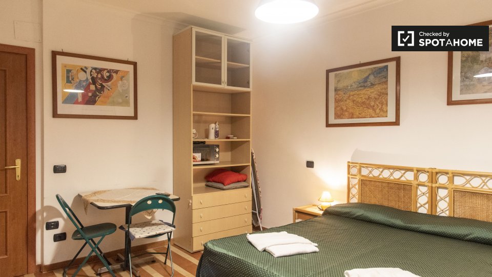 Immagine 14 di Ufficio in affitto  in Via Capitan Bavastro, 00154 Roma RM, Italy a Roma