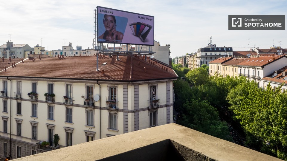 Immagine 12 di Ufficio in affitto  in Via Cuneo a Milano