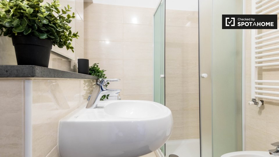 Immagine 13 di Camera condivisa in affitto  in Via Giovanni Pezzotti, 20141 Milano MI, Italy a Milano