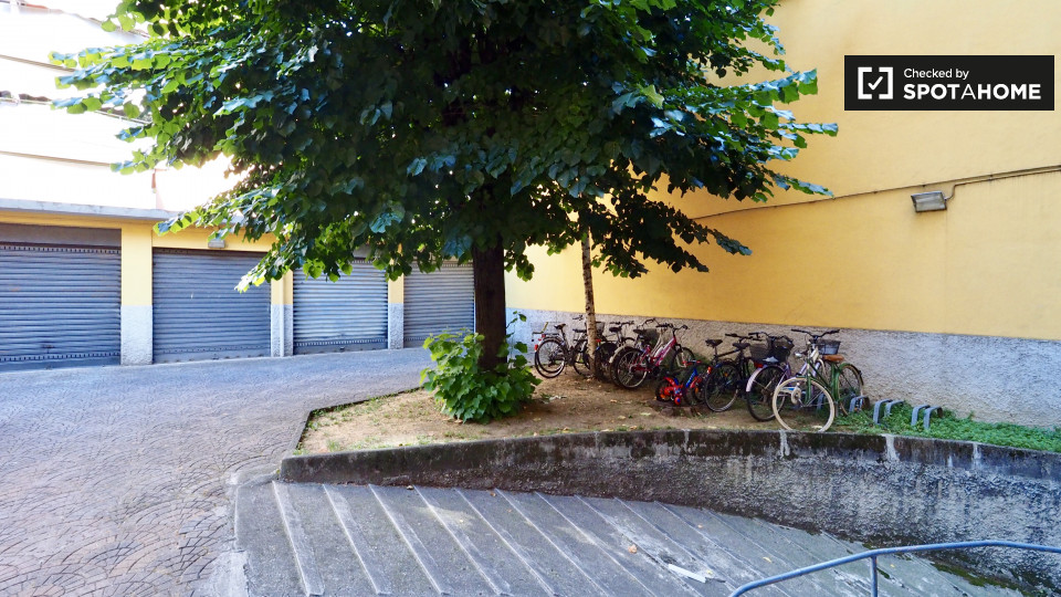 Immagine 8 di Ufficio in affitto  in Via Legnone a Milano