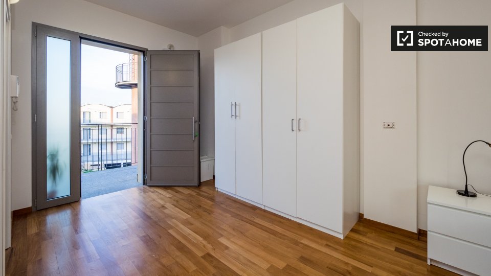 Immagine 8 di Ufficio in affitto  in Via Enrico Cosenz a Milano