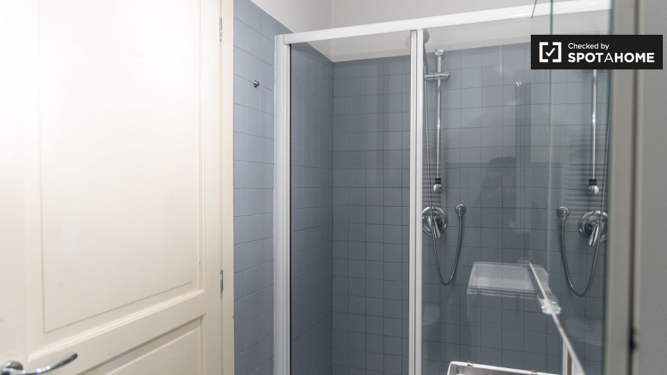 Immagine 10 di Appartamento in affitto  in Via dei Sabelli, 00185 Roma RM, Italy a Roma