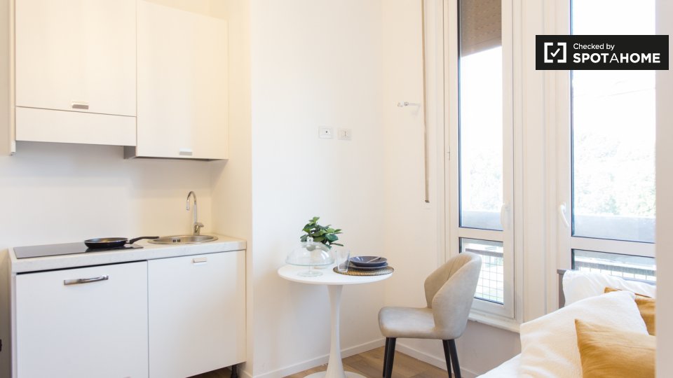 Immagine 5 di Ufficio in affitto  in Viale Gorizia a Milano