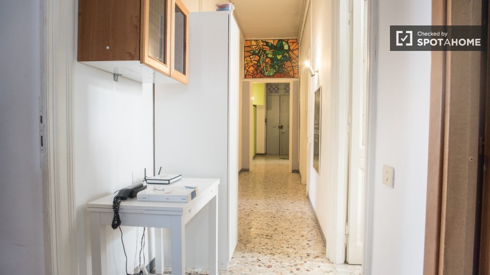 Immagine 19 di Camera condivisa in affitto  in Via Salaria a Roma